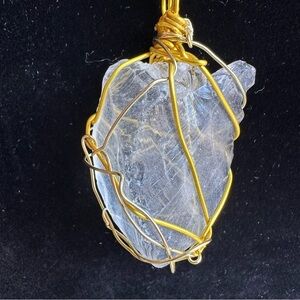 Clear glass from the beach in Gold tone Wire Wrapped sparkling Necklace 5544 y